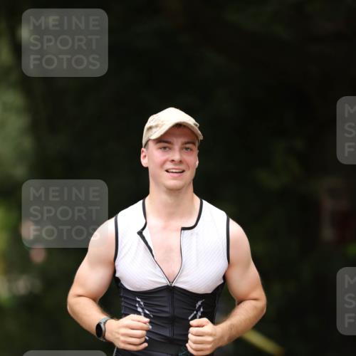 30.08.2026 - Elbe Triathlon Hamburg Antke Förster http://msf.ph/oto/10101980 30.08.2026 11:21:39 Laufen  meine-sportfotos.de