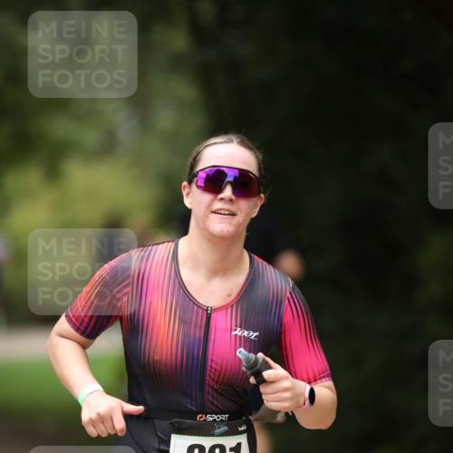 30.08.2026 - Elbe Triathlon Hamburg Antke Förster http://msf.ph/oto/10101990 30.08.2026 11:21:46 Laufen 891 meine-sportfotos.de
