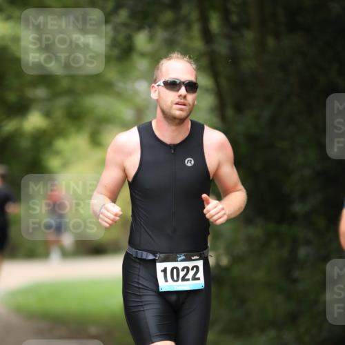 30.08.2026 - Elbe Triathlon Hamburg Antke Förster http://msf.ph/oto/10102014 30.08.2026 11:21:55 Laufen 1022 meine-sportfotos.de