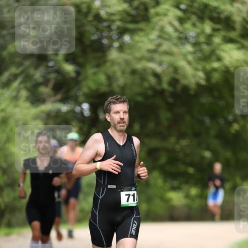 30.08.2026 - Elbe Triathlon Hamburg Antke Förster http://msf.ph/oto/10102056 30.08.2026 11:22:14 Laufen 71 meine-sportfotos.de