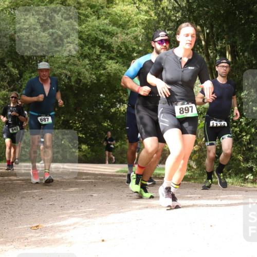 30.08.2026 - Elbe Triathlon Hamburg Antke Förster http://msf.ph/oto/10102063 30.08.2026 11:25:26 Laufen 842, 687, 897, 1134 meine-sportfotos.de