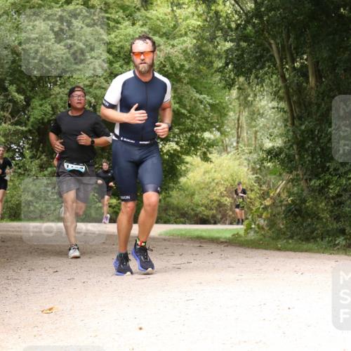 30.08.2026 - Elbe Triathlon Hamburg Antke Förster http://msf.ph/oto/10102083 30.08.2026 11:25:35 Laufen  meine-sportfotos.de