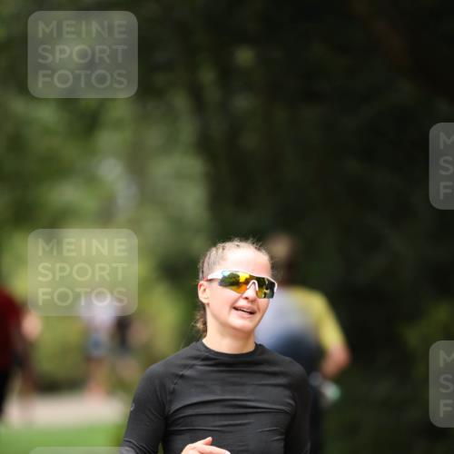 30.08.2026 - Elbe Triathlon Hamburg Antke Förster http://msf.ph/oto/10102090 30.08.2026 11:22:28 Laufen 854 meine-sportfotos.de