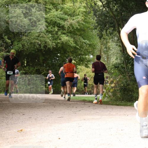 30.08.2026 - Elbe Triathlon Hamburg Antke Förster http://msf.ph/oto/10102115 30.08.2026 11:25:58 Laufen 409, 764, 546 meine-sportfotos.de