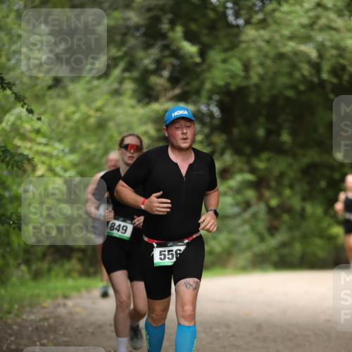30.08.2026 - Elbe Triathlon Hamburg Antke Förster http://msf.ph/oto/10102128 30.08.2026 11:22:51 Laufen 849, 556 meine-sportfotos.de