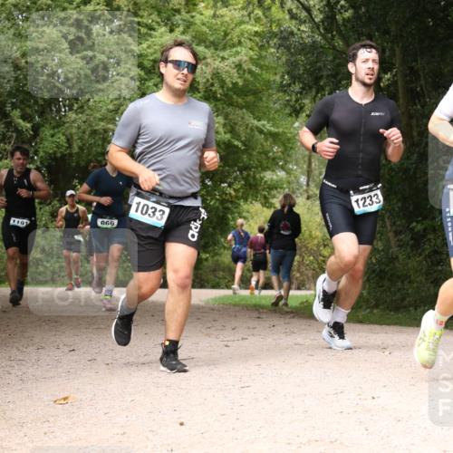 30.08.2026 - Elbe Triathlon Hamburg Antke Förster http://msf.ph/oto/10102133 30.08.2026 11:26:09 Laufen 1191, 866, 1033, 1233, 872 meine-sportfotos.de