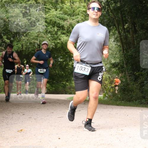 30.08.2026 - Elbe Triathlon Hamburg Antke Förster http://msf.ph/oto/10102135 30.08.2026 11:26:10 Laufen 1191, 866, 1033, 123 meine-sportfotos.de