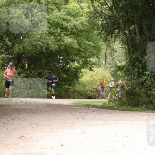 30.08.2026 - Elbe Triathlon Hamburg Antke Förster http://msf.ph/oto/10102159 30.08.2026 11:26:24 Laufen 901, 94 meine-sportfotos.de