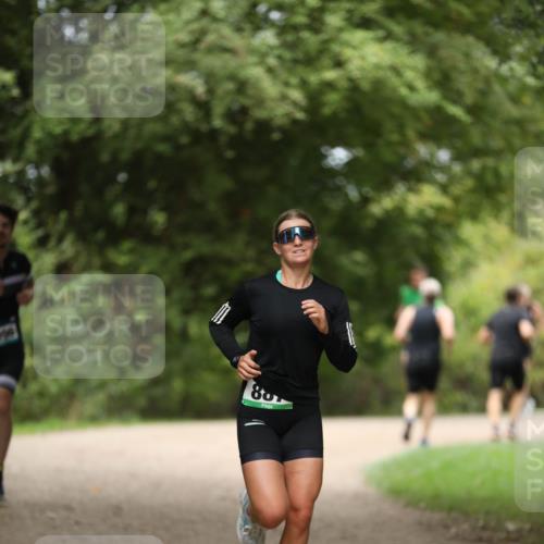 30.08.2026 - Elbe Triathlon Hamburg Antke Förster http://msf.ph/oto/10102164 30.08.2026 11:23:08 Laufen 807 meine-sportfotos.de