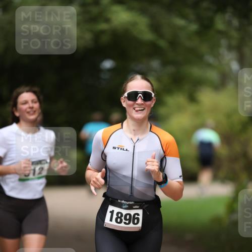 30.08.2026 - Elbe Triathlon Hamburg Antke Förster http://msf.ph/oto/10102192 30.08.2026 11:23:22 Laufen 1896 meine-sportfotos.de