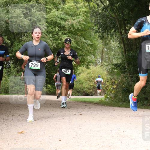 30.08.2026 - Elbe Triathlon Hamburg Antke Förster http://msf.ph/oto/10102193 30.08.2026 11:26:49 Laufen 749, 799, 967, 1229 meine-sportfotos.de
