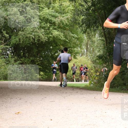 30.08.2026 - Elbe Triathlon Hamburg Antke Förster http://msf.ph/oto/10102209 30.08.2026 11:26:56 Laufen 1322 meine-sportfotos.de