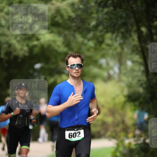 30.08.2026 - Elbe Triathlon Hamburg Antke Förster http://msf.ph/oto/10102214 30.08.2026 11:23:35 Laufen 602 meine-sportfotos.de