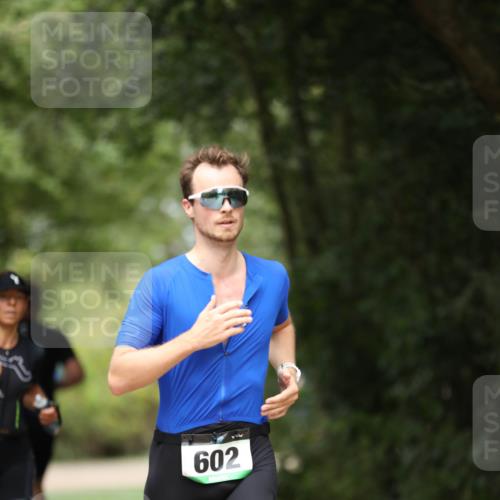30.08.2026 - Elbe Triathlon Hamburg Antke Förster http://msf.ph/oto/10102216 30.08.2026 11:23:36 Laufen 602 meine-sportfotos.de