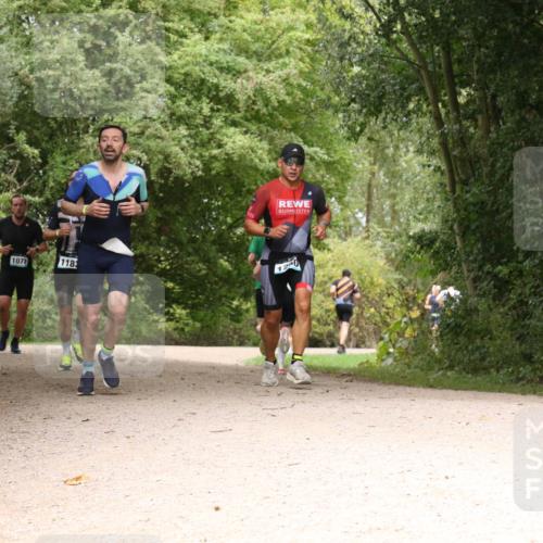 30.08.2026 - Elbe Triathlon Hamburg Antke Förster http://msf.ph/oto/10102217 30.08.2026 11:27:06 Laufen 1078, 1183 meine-sportfotos.de