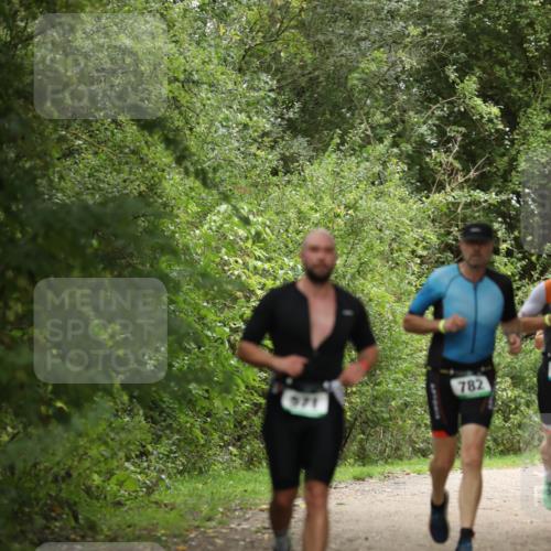 30.08.2026 - Elbe Triathlon Hamburg Antke Förster http://msf.ph/oto/10102222 30.08.2026 11:23:39 Laufen 782 meine-sportfotos.de