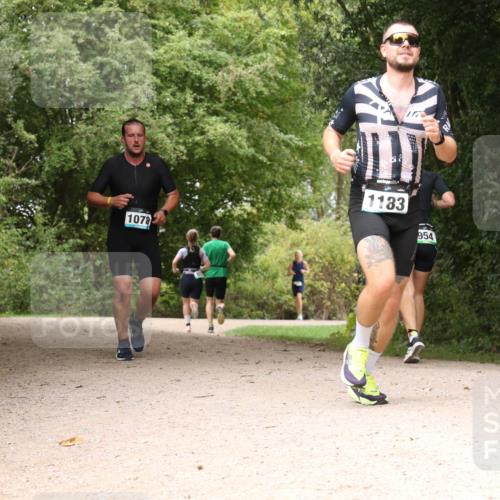 30.08.2026 - Elbe Triathlon Hamburg Antke Förster http://msf.ph/oto/10102227 30.08.2026 11:27:10 Laufen 1078, 1183, 954 meine-sportfotos.de
