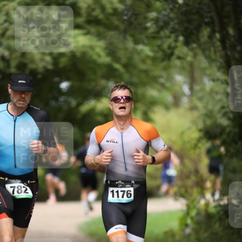 30.08.2026 - Elbe Triathlon Hamburg Antke Förster http://msf.ph/oto/10102230 30.08.2026 11:23:42 Laufen 782, 1176 meine-sportfotos.de