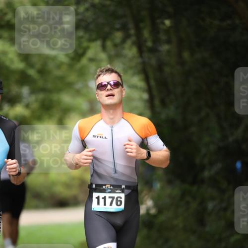 30.08.2026 - Elbe Triathlon Hamburg Antke Förster http://msf.ph/oto/10102232 30.08.2026 11:23:43 Laufen 1176 meine-sportfotos.de