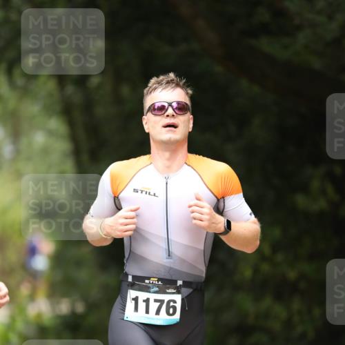 30.08.2026 - Elbe Triathlon Hamburg Antke Förster http://msf.ph/oto/10102234 30.08.2026 11:23:43 Laufen 1176 meine-sportfotos.de