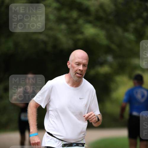 30.08.2026 - Elbe Triathlon Hamburg Antke Förster http://msf.ph/oto/10102248 30.08.2026 11:24:02 Laufen 1292 meine-sportfotos.de