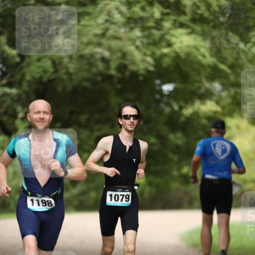 30.08.2026 - Elbe Triathlon Hamburg Antke Förster http://msf.ph/oto/10102252 30.08.2026 11:24:03 Laufen 1079, 1198 meine-sportfotos.de