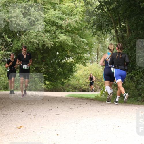 30.08.2026 - Elbe Triathlon Hamburg Antke Förster http://msf.ph/oto/10102271 30.08.2026 11:27:41 Laufen 646 meine-sportfotos.de