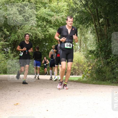 30.08.2026 - Elbe Triathlon Hamburg Antke Förster http://msf.ph/oto/10102277 30.08.2026 11:27:44 Laufen 38, 646 meine-sportfotos.de