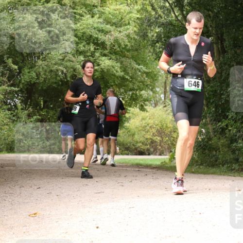 30.08.2026 - Elbe Triathlon Hamburg Antke Förster http://msf.ph/oto/10102279 30.08.2026 11:27:45 Laufen 38, 646 meine-sportfotos.de