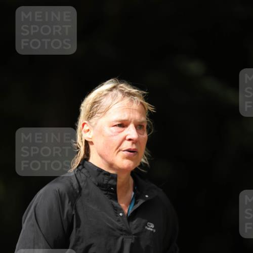 30.08.2026 - Elbe Triathlon Hamburg Antke Förster http://msf.ph/oto/10102282 30.08.2026 11:24:27 Laufen 08, 10, 364 meine-sportfotos.de