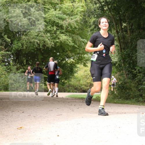 30.08.2026 - Elbe Triathlon Hamburg Antke Förster http://msf.ph/oto/10102283 30.08.2026 11:27:46 Laufen 38 meine-sportfotos.de