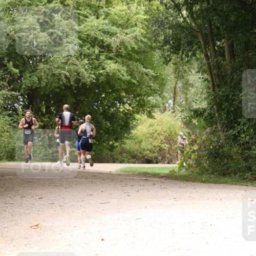 30.08.2026 - Elbe Triathlon Hamburg Antke Förster http://msf.ph/oto/10102287 30.08.2026 11:27:48 Laufen 1081 meine-sportfotos.de