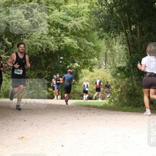 30.08.2026 - Elbe Triathlon Hamburg Antke Förster http://msf.ph/oto/10102289 30.08.2026 11:27:54 Laufen 714, 1081 meine-sportfotos.de