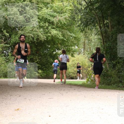 30.08.2026 - Elbe Triathlon Hamburg Antke Förster http://msf.ph/oto/10102299 30.08.2026 11:27:57 Laufen 714 meine-sportfotos.de