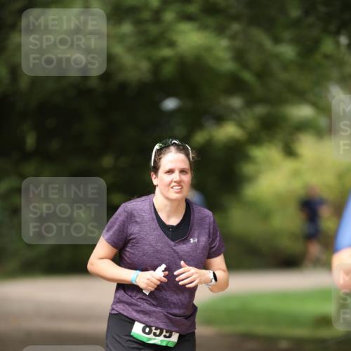 30.08.2026 - Elbe Triathlon Hamburg Antke Förster http://msf.ph/oto/10102314 30.08.2026 11:24:42 Laufen  meine-sportfotos.de