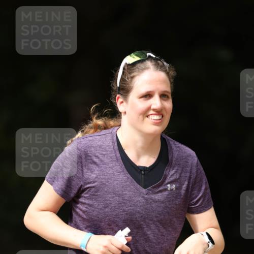 30.08.2026 - Elbe Triathlon Hamburg Antke Förster http://msf.ph/oto/10102320 30.08.2026 11:24:44 Laufen  meine-sportfotos.de
