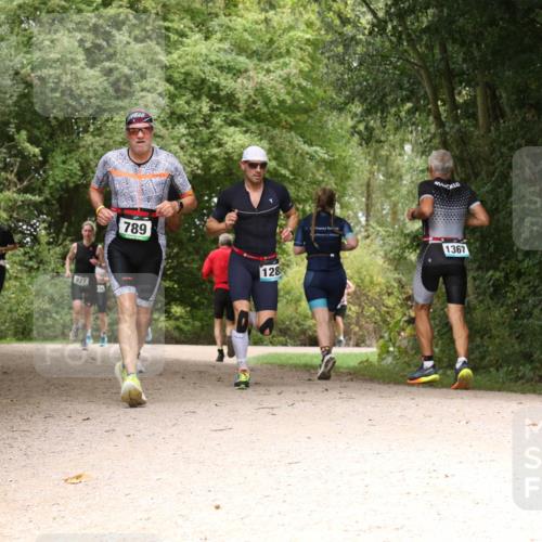 30.08.2026 - Elbe Triathlon Hamburg Antke Förster http://msf.ph/oto/10102327 30.08.2026 11:28:10 Laufen 827, 789, 128, 1367 meine-sportfotos.de