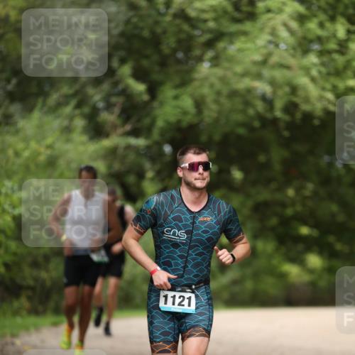30.08.2026 - Elbe Triathlon Hamburg Antke Förster http://msf.ph/oto/10102332 30.08.2026 11:25:00 Laufen 1121 meine-sportfotos.de