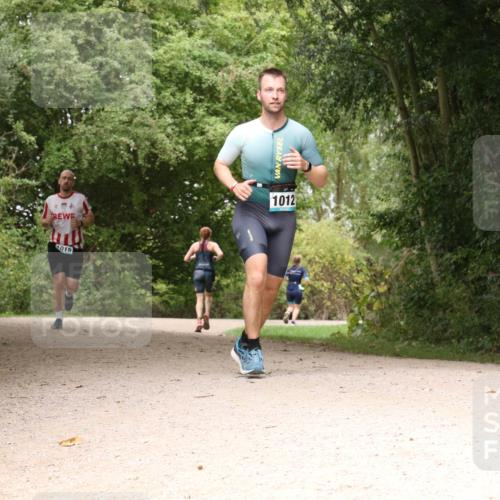 30.08.2026 - Elbe Triathlon Hamburg Antke Förster http://msf.ph/oto/10102347 30.08.2026 11:28:21 Laufen 019, 1012 meine-sportfotos.de