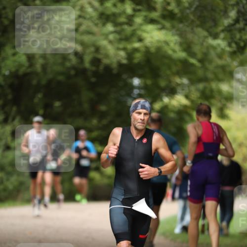 30.08.2026 - Elbe Triathlon Hamburg Antke Förster http://msf.ph/oto/10102358 30.08.2026 11:25:15 Laufen  meine-sportfotos.de