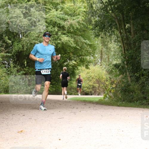 30.08.2026 - Elbe Triathlon Hamburg Antke Förster http://msf.ph/oto/10102363 30.08.2026 11:28:37 Laufen 1152 meine-sportfotos.de