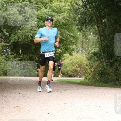 30.08.2026 - Elbe Triathlon Hamburg Antke Förster http://msf.ph/oto/10102365 30.08.2026 11:28:38 Laufen 1152 meine-sportfotos.de