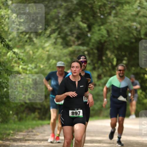 30.08.2026 - Elbe Triathlon Hamburg Antke Förster http://msf.ph/oto/10102366 30.08.2026 11:25:24 Laufen 897, 2 meine-sportfotos.de