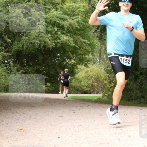 30.08.2026 - Elbe Triathlon Hamburg Antke Förster http://msf.ph/oto/10102369 30.08.2026 11:28:39 Laufen 1152 meine-sportfotos.de