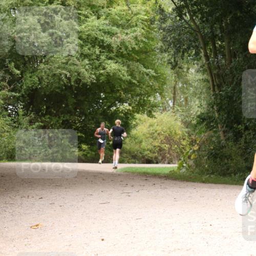30.08.2026 - Elbe Triathlon Hamburg Antke Förster http://msf.ph/oto/10102371 30.08.2026 11:28:39 Laufen 1152 meine-sportfotos.de