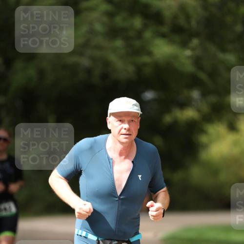 30.08.2026 - Elbe Triathlon Hamburg Antke Förster http://msf.ph/oto/10102378 30.08.2026 11:25:29 Laufen 687 meine-sportfotos.de