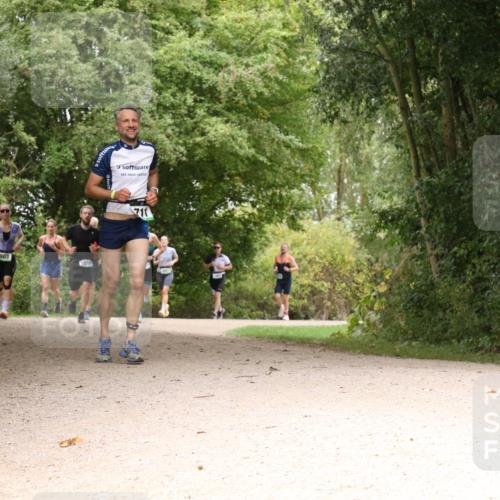 30.08.2026 - Elbe Triathlon Hamburg Antke Förster http://msf.ph/oto/10102387 30.08.2026 11:29:05 Laufen 803, 1016, 711 meine-sportfotos.de