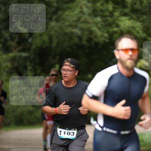 30.08.2026 - Elbe Triathlon Hamburg Antke Förster http://msf.ph/oto/10102394 30.08.2026 11:25:35 Laufen 1103 meine-sportfotos.de