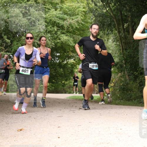 30.08.2026 - Elbe Triathlon Hamburg Antke Förster http://msf.ph/oto/10102401 30.08.2026 11:29:12 Laufen 881, 803, 1016, 1442 meine-sportfotos.de