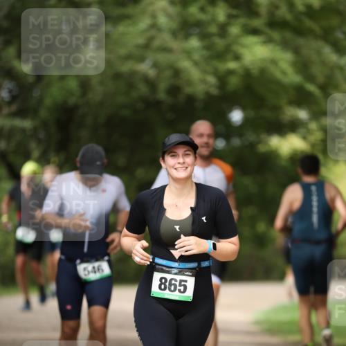 30.08.2026 - Elbe Triathlon Hamburg Antke Förster http://msf.ph/oto/10102416 30.08.2026 11:25:54 Laufen 546, 865 meine-sportfotos.de